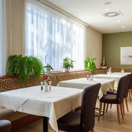 Hotel-restaurant Grimmingblick Bad Mitterndorf