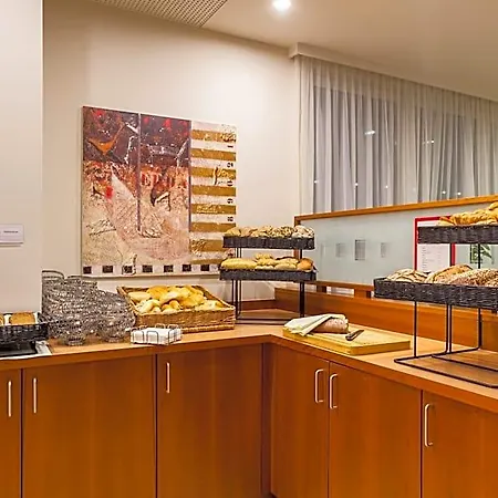 Grimmingblick Gesmbh Szálloda 4*
